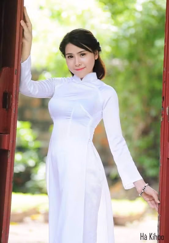 Còn trẻ và rất năng động, ngoài có thành tích học tập tốt, là thủ khoa đầu vào của Đại học Văn hóa năm 2013 với số điểm 27,5, Thu Thảo còn là một cô nàng rất nhiệt tình tham gia các hoạt động của trường lớp, hoạt động xã hội và coi đó như những trải nghiệm cần thiết cho quãng thời gian là sinh viên.