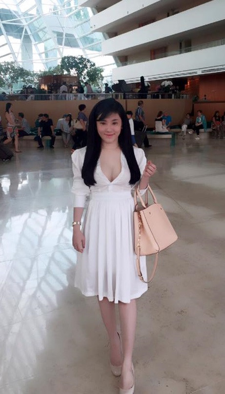 Hiện tại ngoài một hợp đồng làm DJ ở Singapore, Ngọc Lan thỉnh thoảng cũng biểu diễn tại TP HCM. Với nữ DJ trẻ tuổi, cô luôn giữ quan điểm cho rằng phong cách sexy, gợi cảm là điều không thể thiếu ở những nữ DJ hiện nay.