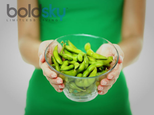 Đặc biệt, ăn nhiều đậu sẽ giúp bạn giảm béo bụng chỉ trong 1 tuần. Chính nguồn chất xơ và protein phong phú khiến bạn cảm thấy no lâu, thúc đẩy quá trình trao đổi chất. Đậu dễ dàng phát huy tác dụng giảm cân khi được ăn kèm với xà lách.