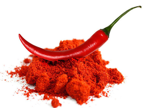 Ớt chỉ thiên. Loại quả này giúp hệ hô hấp bớt nhạy cảm và hấp dẫn bởi các chất gây nghiện như thuốc lá và nicotin. Thêm nó vào bữa ăn hàng ngày bằng cách sử dụng gia vị hoặc cho vào ly nước và uống, bạn sẽ thấy việc cai nghiện thuốc lá trở nên dễ dàng hơn.