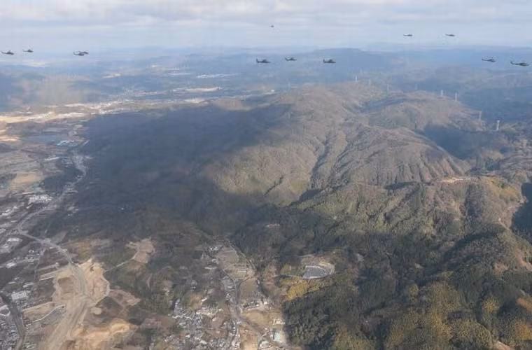 Phi đội trực thăng hỗn hợp.