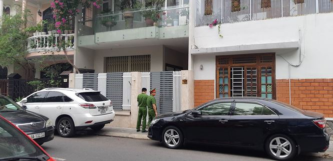 Trong khi ông Trần Văn Minh bị bắt tạm giam thì ông Văn Hữu Chiến được tại ngoại, cấm đi khỏi nơi cư trú sau quyết định khởi tố vì liên quan tới vụ án Vũ Nhôm. Nguồn ảnh: Tiền Phong