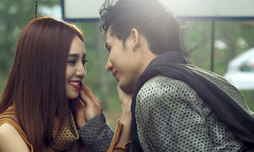 Ninh Duong Lan Ngoc bien hoa da dang trong Phim truong ma