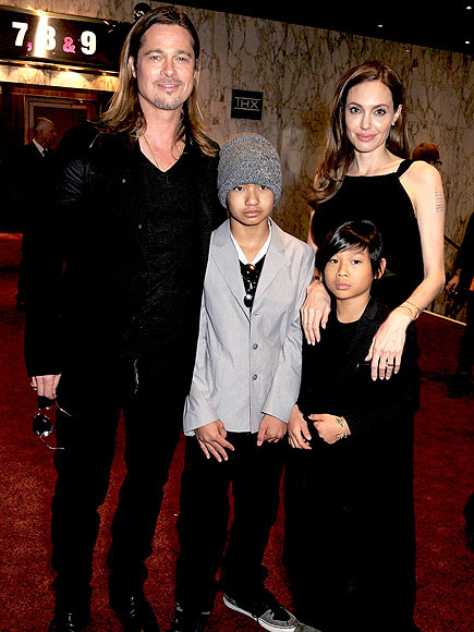 Maddox và Pax cùng bố mẹ tới dự buổi công chiếu phim của bố World War Z ở London năm 2013.