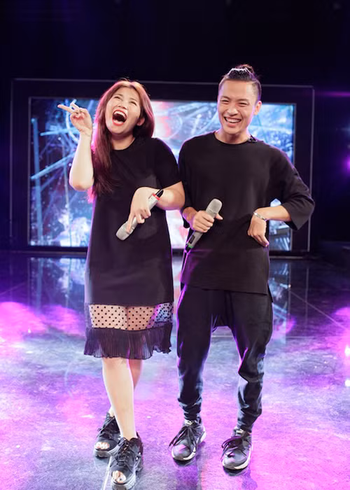 Ráo riết tập luyện để chuẩn bị tốt nhất cho Gala 8 với chủ đề “Đêm hát đôi”, top 4 cùng các khách mời hứa hẹn sẽ mang đến một đêm nhạc đầy màu sắc trong đêm thi tới.