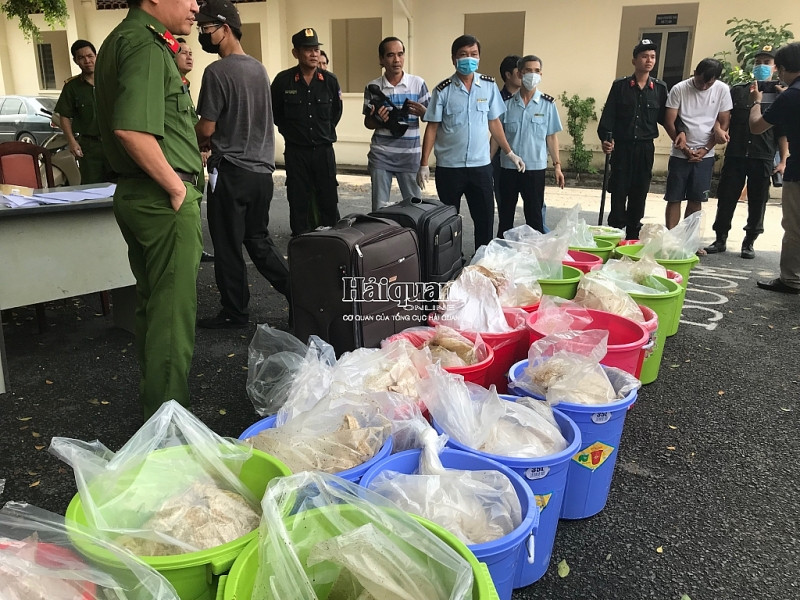 Can canh lo ma tuy tri gia 500 ty dong vua bi bat giu-Hinh-10