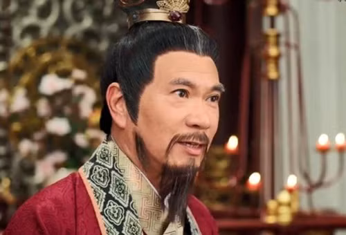 Bi an ve te tuong duoc ban hon voi ba gia, khong lay lam nhuc