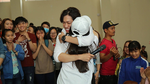 Ly Phuong Chau dang anh tinh tu ben Hien Sen tiet lo dieu bat ngo-Hinh-5