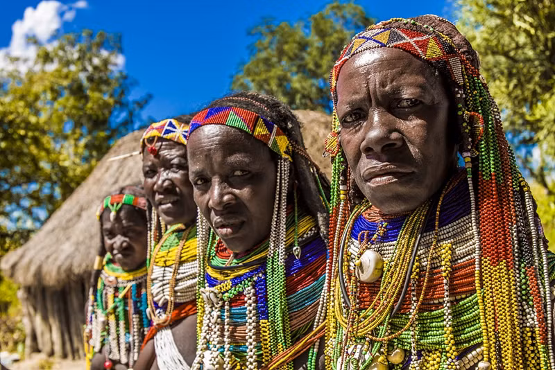 Ghe noi phu nu thich... trat phan bo len toc cho dep-Hinh-4