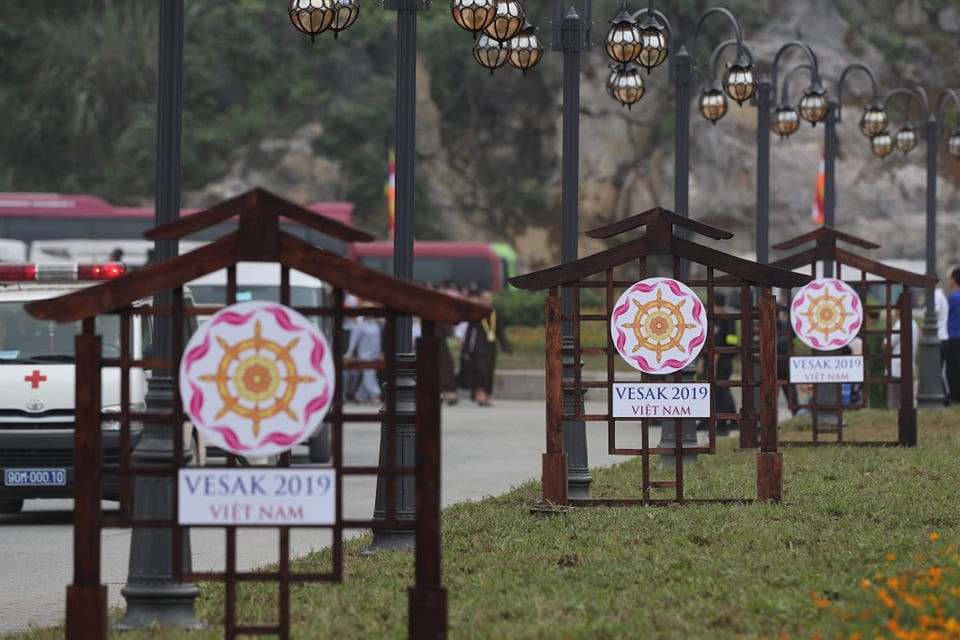 Hang van nguoi dan nuom nuop ve Tam Chuc du Dai le Phat dan 2019-Hinh-13