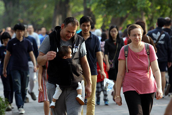 Du bao thoi tiet 12/5: Mien Bac nong len, co noi tren 36 do