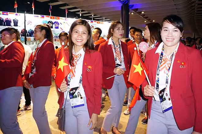 VĐV Lê Thị Mộng Tuyền thuộc đội điền kinh Việt Nam.