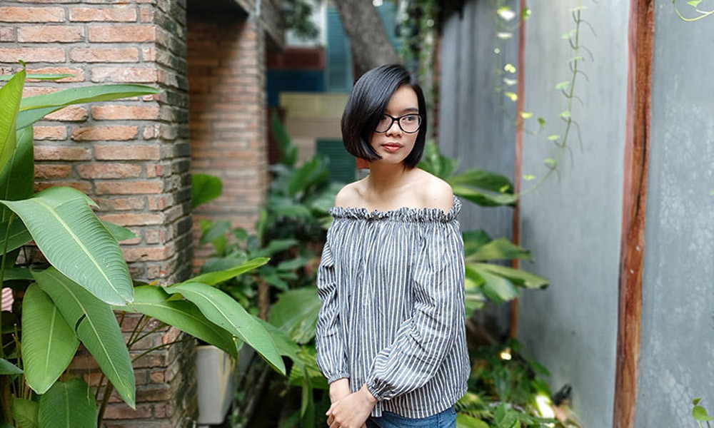 Chế độ chụp làm đẹp (xóa phông) được A80 xử lý rất tốt. Phông nền được xóa rất nhẹ nhàng và dịu mắt. Ảnh trông tự nhiên và khá giống với ảnh chụp từ những máy ảnh thay ống kính.