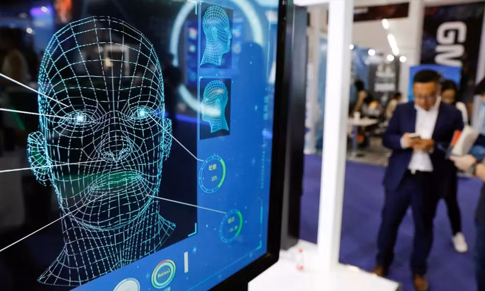 Google cho biết, mỗi khuôn mặt mà hãng thu thập sẽ được gắn một số báo danh tương ứng. Hãng sẽ giữ danh sách tên và địa chỉ email của người dùng, tương ứng với số báo danh để xóa dữ liệu nếu được người dùng gửi thư yêu cầu. Khi Pixel 4 được bán ra, những dữ liệu khuôn mặt tham gia thử nghiệm này cũng sẽ không được đưa lên máy chủ Google.