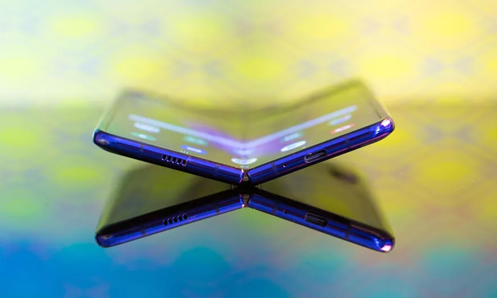 Hãng điện tử số 1 Hàn Quốc đã xác nhận khắc phục thành công lỗi cơ chế gập màn hình trên chiếc Galaxy Fold được ra mắt cách đây không lâu. Samsung cũng tuyên bố sẽ mở bán lại mẫu máy này trong tháng 9 tới đây.