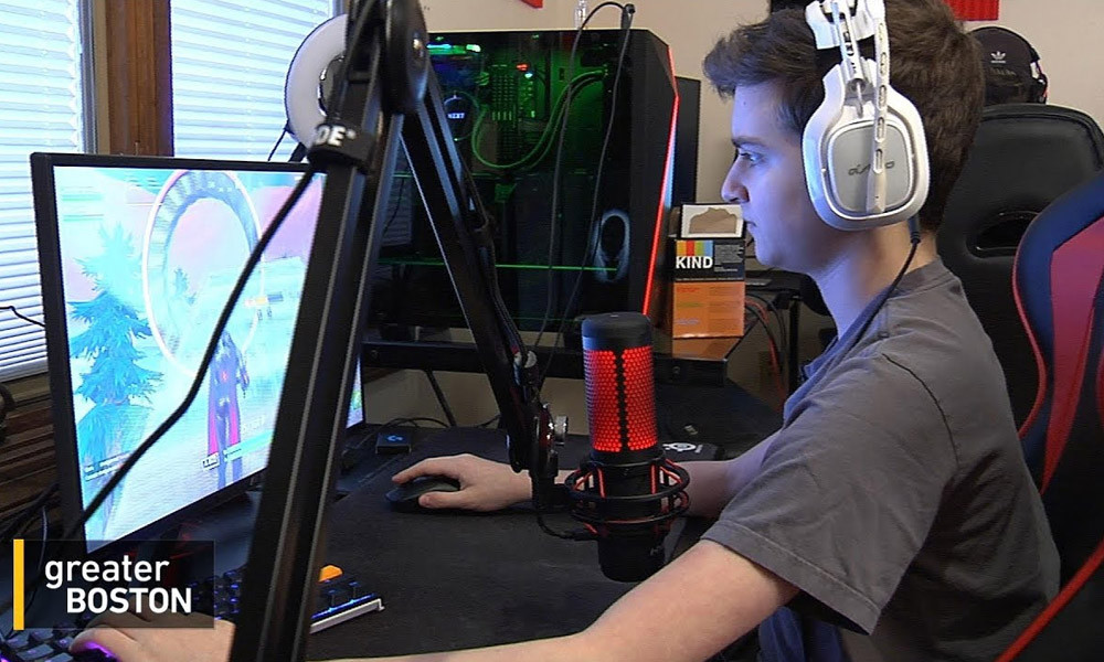 Jordan chia sẻ, cậu đặt mục tiêu theo đuổi eSport là để kiếm đủ tiền cho phần đời còn lại của mình mà không cần phải làm việc cật lực. Cậu bé hiểu và chấp nhận hy sinh việc đi học ở trường. Jordan rất biết ơn bố, vì ông Dave luôn ở phía sau động viên và hỗ trợ cậu.