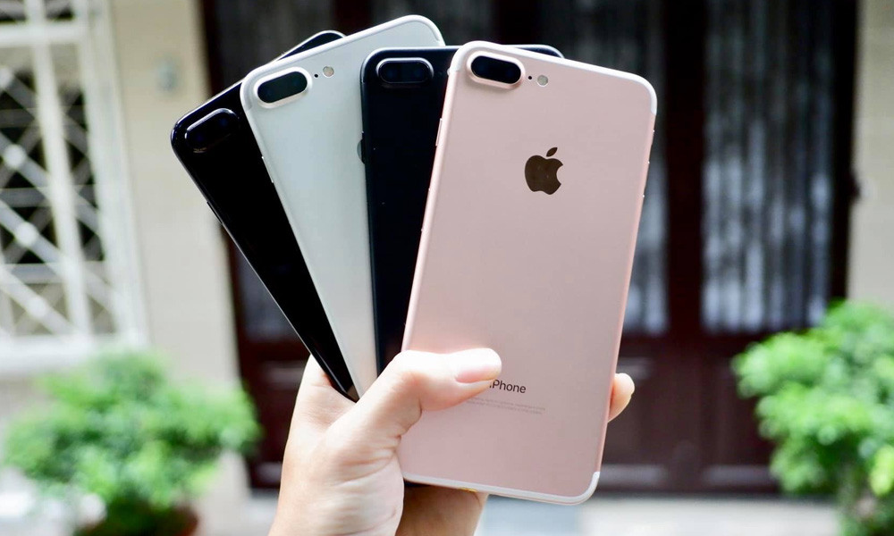 Dù đã ra mắt được 4 năm, song bộ đôi iPhone 7, 7 Plus vẫn rất được ưa chuộng vì cấu hình “vừa miếng” với điểm nhấn quan trọng nhất là bộ nhớ 2GB RAM.