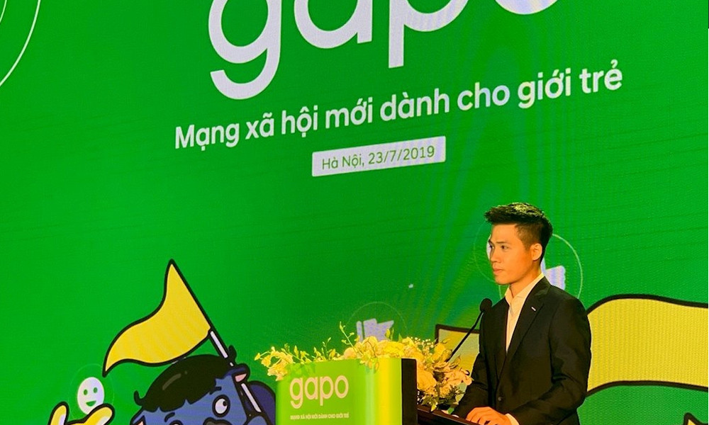 Xác định sẽ đối mặt với đối thủ khó chơi Facebook, Gapo trước tiên chỉ nhắm vào thị trường trong nước. Mạng xã hội Việt Nam này cũng học hỏi Facebook, trang bị đội ngũ kiểm duyệt, chức năng lọc từ khóa và tin xấu đã được người dùng report.