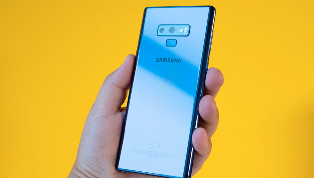 Mốc thời gian 8/8 đã được Samsung ấn định để giới thiệu Note 10. Thiết bị sẽ có 3 phiên bản, bao gồm: Note 10, Note 10+ và Note 10 5G. Trong đó, Note 10 và Note 10+ sẽ có thiết kế giống nhau, tuy nhiên kích thước của bản Plus sẽ lớn hơn, đồng thời sẽ có thêm cảm biến ToF và dung lượng pin lớn hơn để tối ưu cho kích thước màn hình lớn.