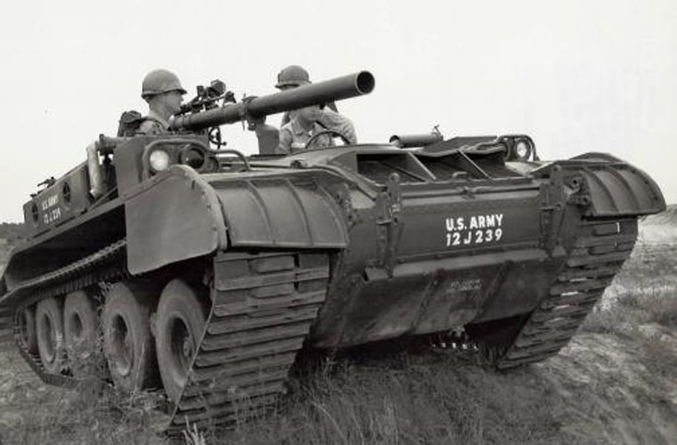 Cuối những năm 1960, M56 được rút khỏi Việt Nam nhường chỗ cho xe tăng hạng nhẹ M551 Sheridan "có giáp bảo vệ". Hiện nay, người ta chỉ có thể tìm thấy M56 Scorpion ở các bảo tàng quân sự Mỹ.