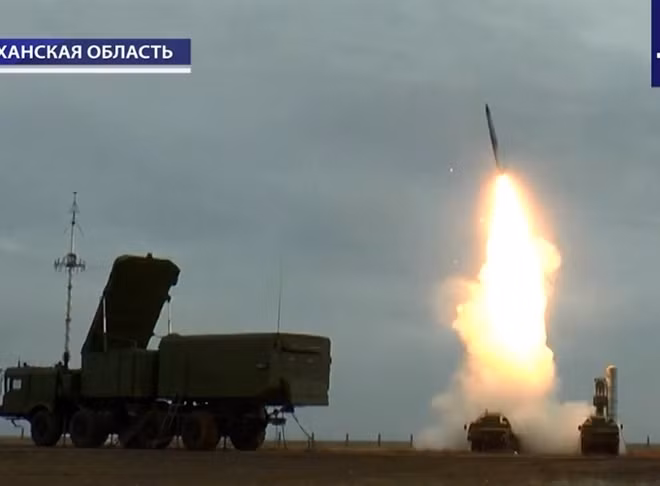 Bất chấp tuyên bố chắc nịch của phía Nga, Tướng Jim Townsend vẫn khẳng định "Mỹ sẽ có cách moi được công nghệ từ S-400" bởi đây là cách làm phổ biến của Mỹ.