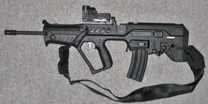 Sở hữu tính năng tấn công độc đáo, thiết kế hiện đại, hoạt động bền bỉ, TAR-21 là một trong những dòng súng ưa thích của các lực lượng đặc nhiệm trên thế giới.