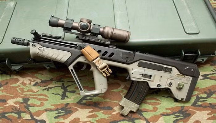 Sản phẩm quốc phòng này được trao danh hiệu súng trường tốt nhất của năm 2014 do tạp chí của Hiệp hội súng trường quốc gia Mỹ tổ chức.