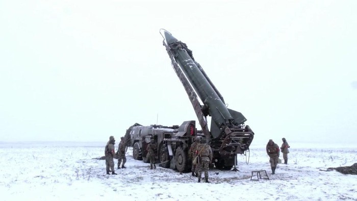 Cái tên Scud còn được các phương tiện truyền thông dùng để gọi không chỉ những tên lửa này mà cả các loại tên lửa được phát triển tại những quốc gia khác dựa trên thiết kế của Liên Xô, đôi khi Scud còn được dùng để gọi bất kỳ một tên lửa đạn đạo nào không phải của phương Tây.