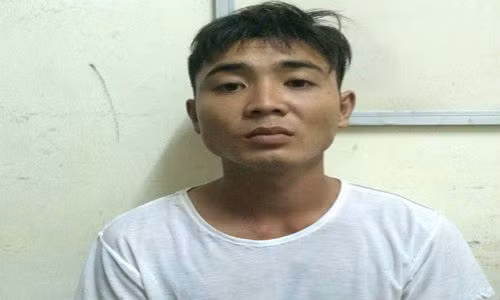 Ke do xang thieu song vo va con trai doi mat an tu