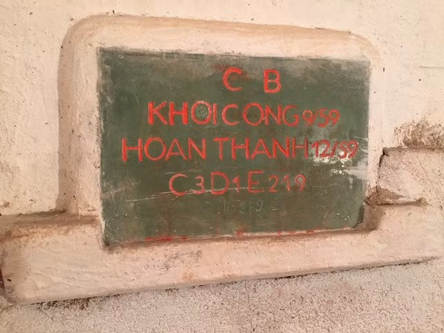 Đây là căn hầm chống bom đầu tiên được xây dựng tại Thành cổ.