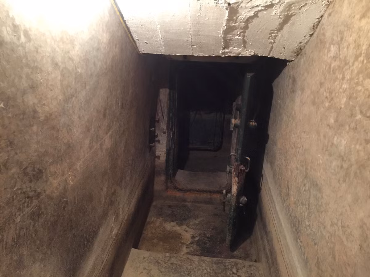 Theo đánh giá của các nhà nghiên cứu lịch sử, những căn hầm tồn tại trong lòng của Di sản thế giới Hoàng Thành Thăng Long cực kỳ có giá trị, không chỉ hiện hữu minh chứng cho một thời kỳ kháng chiến giành độc lập của dân tộc mà còn là một trong những tiêu chí góp phần đưa Hoàng Thành Thăng Long trở thành Di sản Văn hóa thế giới do UNESCO công nhận năm 2010.