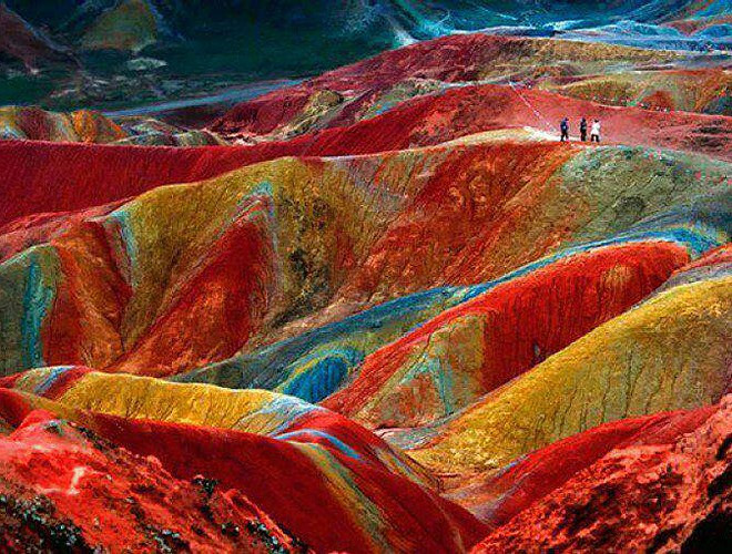 Lớp đất cổ 6000 năm tuổi ở công viên địa chất Đan Hà, Trương Dịch, tỉnh Cam Túc, Trung Quốc.