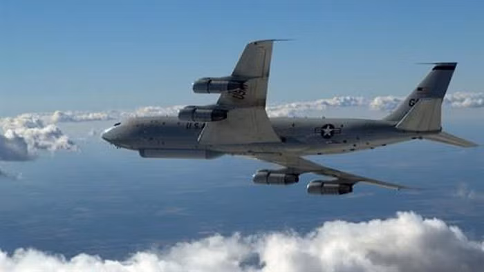 Phương tiện được sử dụng cũng có sự thay đổi rất đa dạng, khi đây là lần đầu tiên ghi nhận sự xuất hiện của máy bay trinh sát điện tử E-8C, trước đó chủ yếu là P-8A hay RC-135U.