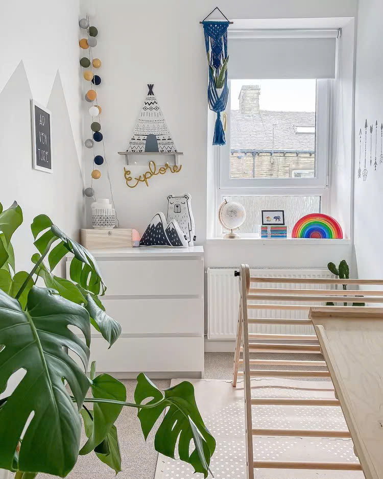 Tủ ngăn kéo cung cấp nhiều không gian lưu trữ bộ sưu tập lego lớn. Bạn có thể chọn lưu trữ theo màu, kích thước hay từng bộ lego ở các ngăn.