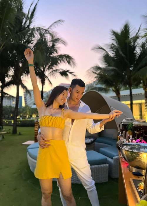 Cặp đôi dự định tổ chức hôn lễ tại TP HCM vào ngày 25/4 tới đây.