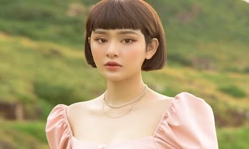 Giua on ao “than thiet”, “nuong tua” dai gia Ho Nhan, Hien Ho mat gi?-Hinh-3