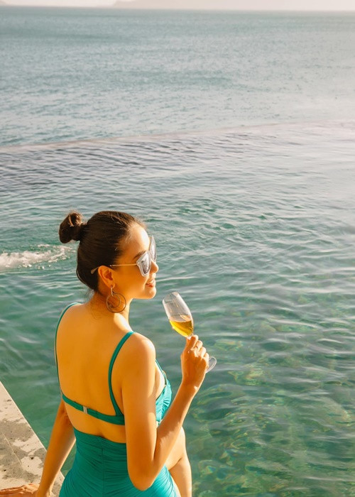 Hà Kiều Anh năm nay 46 tuổi, sở hữu sắc vóc quyến rũ.