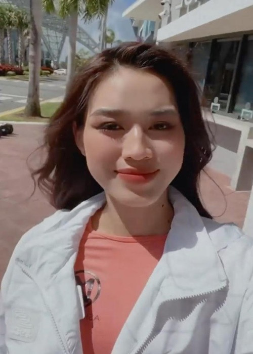 Sau phần thi phỏng vấn, Đỗ Thị Hà và các thí sinh trong top 40 chung cuộc cùng tập luyện trước khi cùng bước vào chung kết Hoa hậu Thế giới 2021. Ảnh: Tiền Phong