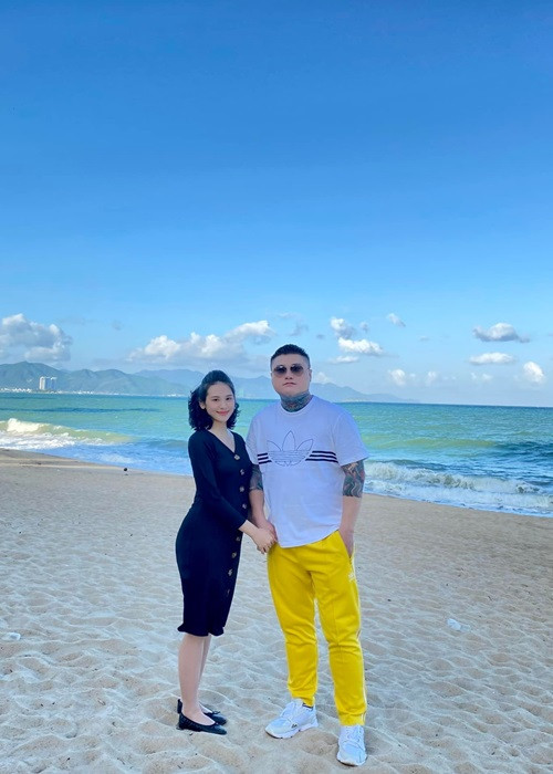 Vũ Duy Khánh dành tặng bài hát "Người vợ tuyệt vời nhất 2" cho Phương Anh nhân ngày 8/3.