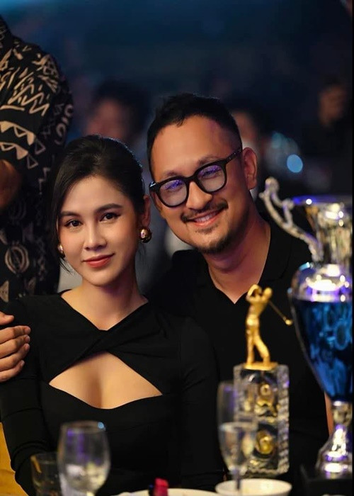 Bình thường, Thu Hoài sẽ vào bếp còn ông xã phụ giúp dọn dẹp, sơ chế, làm việc nhà.