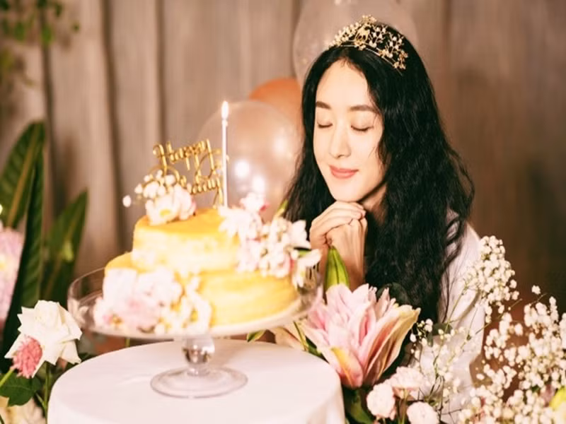 Sau 16 năm hoạt động nghệ thuật, Triệu Lệ Dĩnh có khối tài sản hơn 390 triệu NDT (khoảng 1.400 tỷ đồng). Ảnh: Lao động