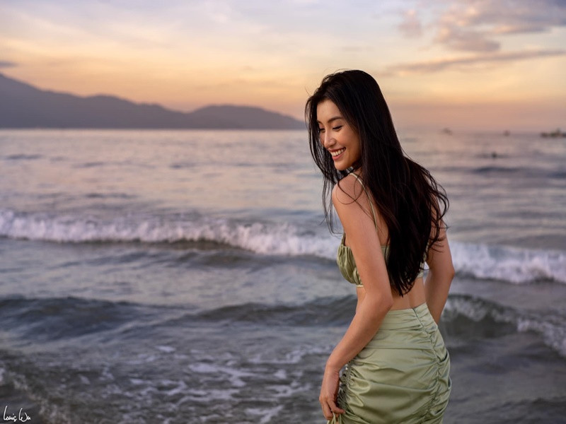 Như Quỳnh từng chia sẻ cô có lúc rơi vào trầm cảm vì chưa có vị trí vững chắc ngoài danh xưng cháu gái Lam Trường. Gặp nhiều áp lực nhưng cô chưa từng dám nhờ đến sự giúp đỡ của Lam Trường.