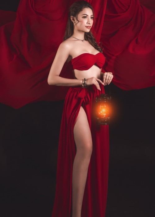 Diệp Thúy An sinh năm 1998, đoạt danh hiệu á hậu 2 của cuộc thi Hoa hậu Việt Nam Toàn thế giới 2018 - Miss Vietnam Worldwide 2018. Ảnh: FBNV