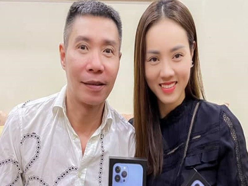 Ngọc Hà từng chia sẻ, cô khóc nhiều, đầu óc căng như dây đàn khi chồng nhập viện.