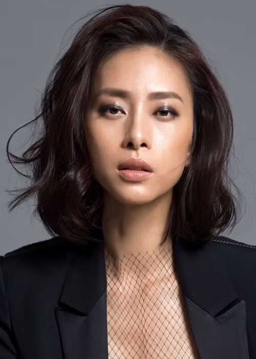 Bạn trai đã chờ đợi Ngô Thanh Vân. "Mỗi năm vài lần gặp nhau, anh ấy không hỏi nhưng ánh mắt chờ đợi nói thay tất cả", Ngô Thanh Vân kể. Ảnh: FBNV