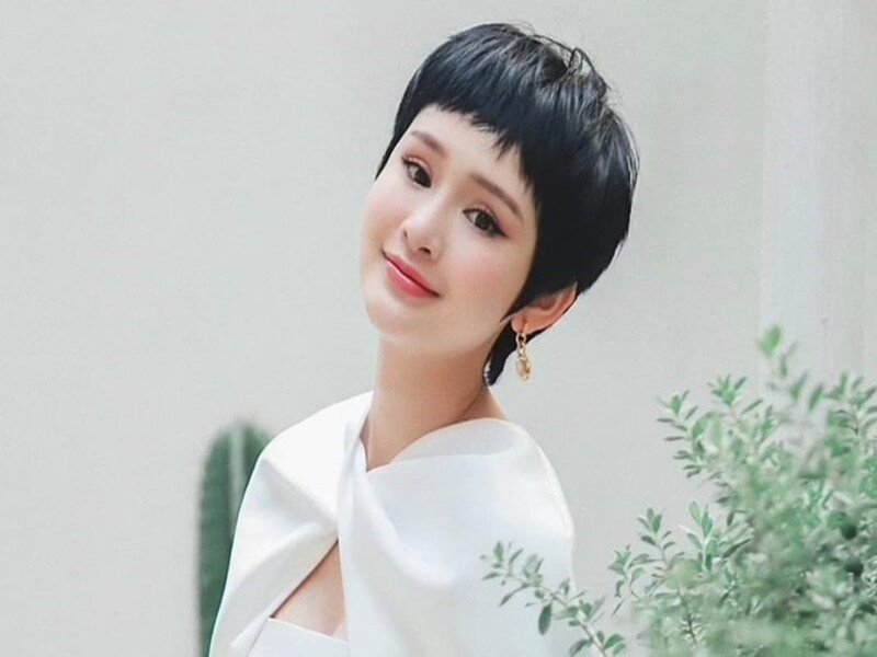 Hiền Hồ bị nhắc lại ồn ào yêu Soobin Hoàng Sơn, tin đồn bị Tóc Tiên “cạch mặt”, nghi vấn phẫu thuật thẩm mỹ quá đà. Ảnh: Lao động