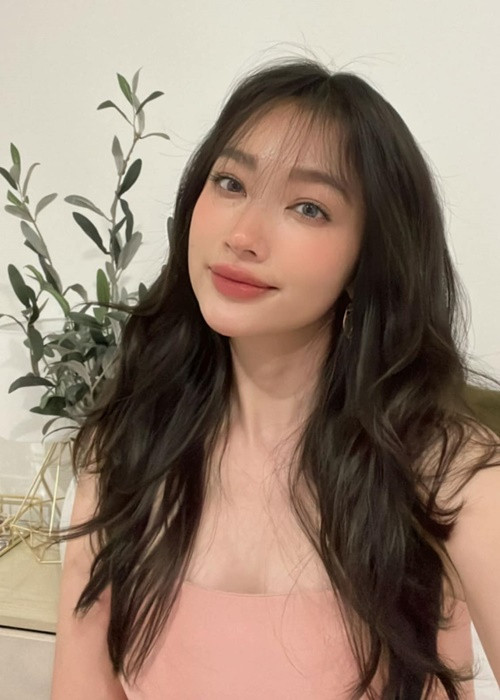 Kín tiếng về đời tư, Trúc Diễm không hé lộ chuyện tình cảm sau khi ly hôn.