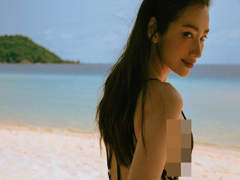 Top 15 Hoa hậu Quốc tế 2011 ngày càng gợi cảm sau khi ly hôn.