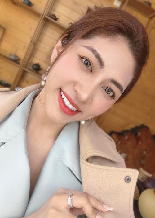 Sau khi ly hôn, Thu Thảo lên TP HCM làm việc tại phòng khám nha khoa của Hoa hậu Phương Lê. Tuy nhiên, hồi tháng 1/2021, Phương Lê bất ngờ cho biết, cô đã “nghỉ chơi” với Thu Thảo. Phương Lê tố Thu Thảo không cố gắng trong công việc, đến khi quyết định nghỉ việc thì cách cư xử không biết trước sau.