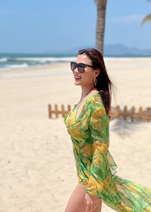 Thúy Diễm được nhiều người khen ngợi có body quyến rũ mọi ánh nhìn.